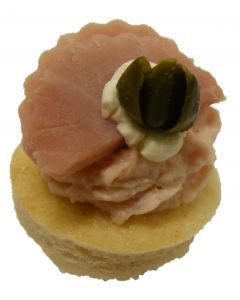 Fan of Ham, mustard, caper, on Muffin