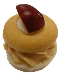 Mini Bagel of Smoked Chicken Mousse with Grapes