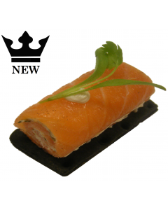 King Prawn in Ash Tartlet with Avocado Mousse & Cherry Tomato