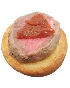(M) Yorkshire Pudding with Rare Beef, Sun Dried Tomato & Horseradish