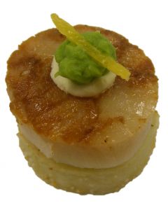 (F) Roast Potato with a Grilled Scallop & Pea Puree